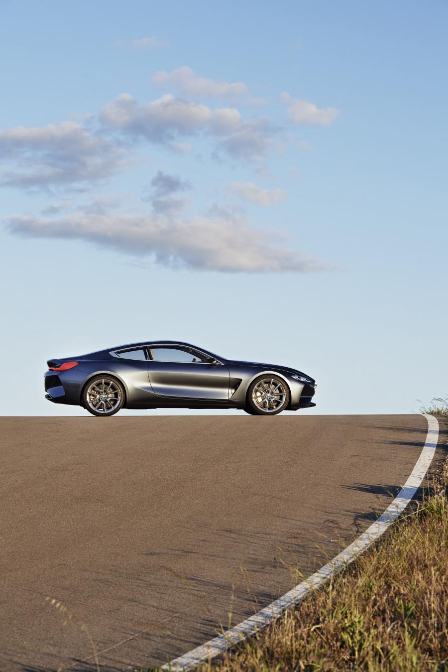  BMW Concept 8-Series 2017 года  (фото 4 из 69)